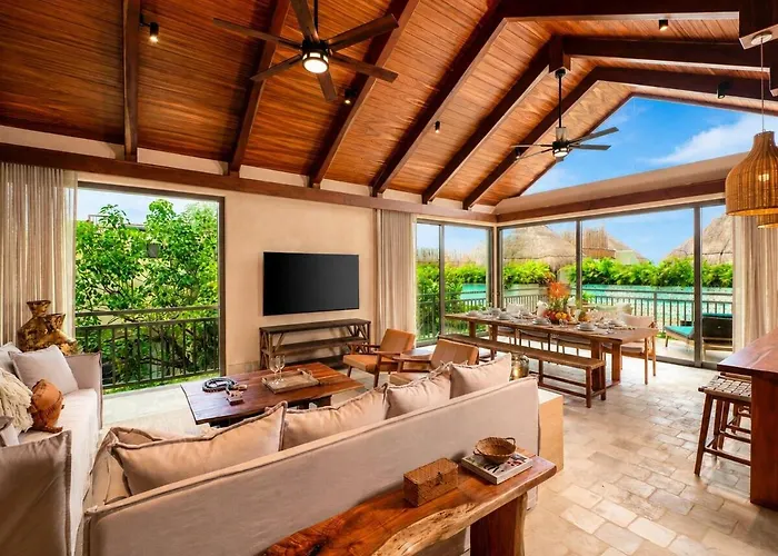 Penthouse With Private Pool Hot & Cold Plunge & Sauna